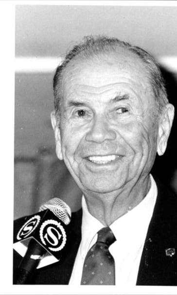 Basketball Hall of Famer John Kundla dies at 101